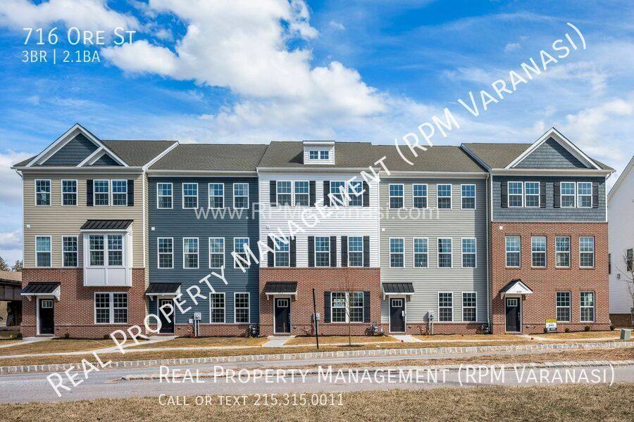 Townhouse for rent at 716 Ore St, Phoenixville, PA 19460