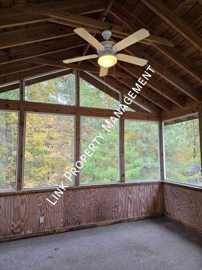 House for rent at 6383 Rim Crest Lane, Harrison, TN 37341