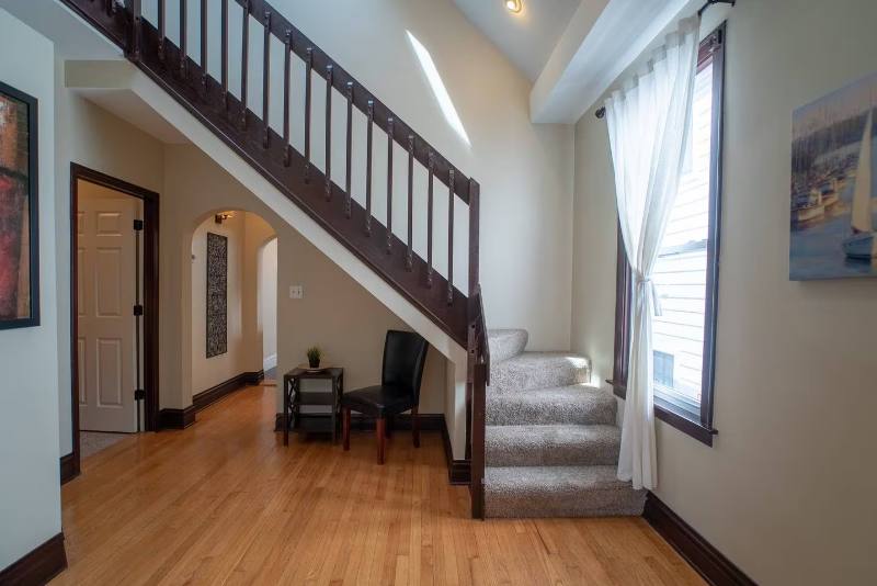 Apartment for rent at 1916 W Roscoe #2, Chicago, IL 60618