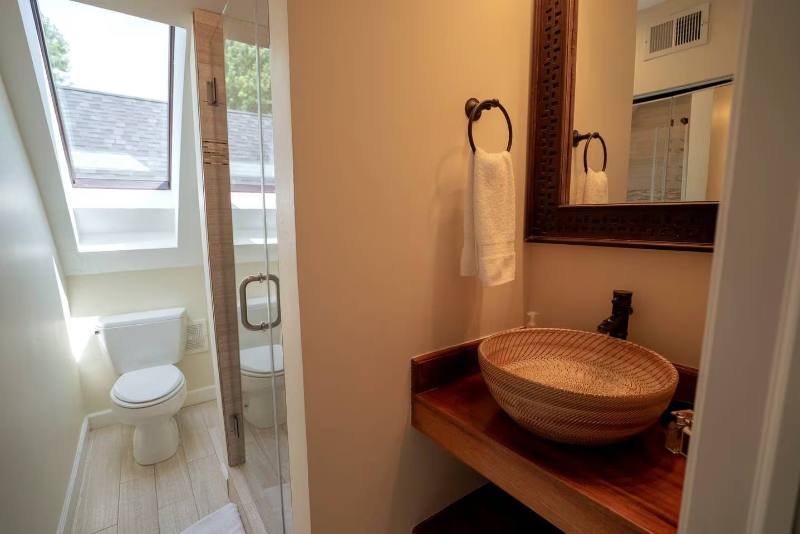 Apartment for rent at 1916 W Roscoe #2, Chicago, IL 60618