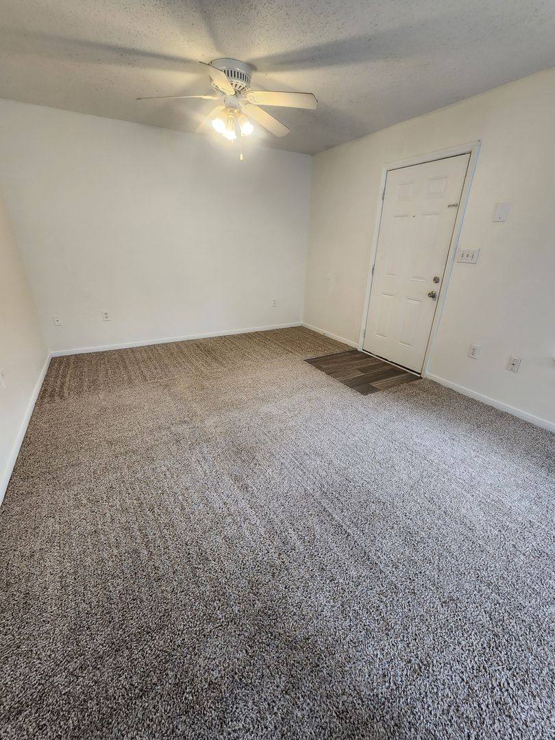 Apartment for rent at 306 Courtney Dr SW, Decatur, AL 35603