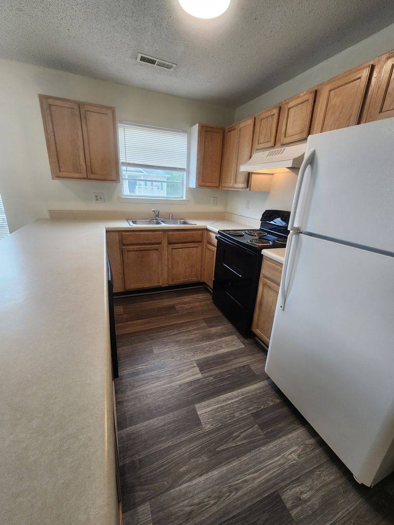 Apartment for rent at 306 Courtney Dr SW, Decatur, AL 35603