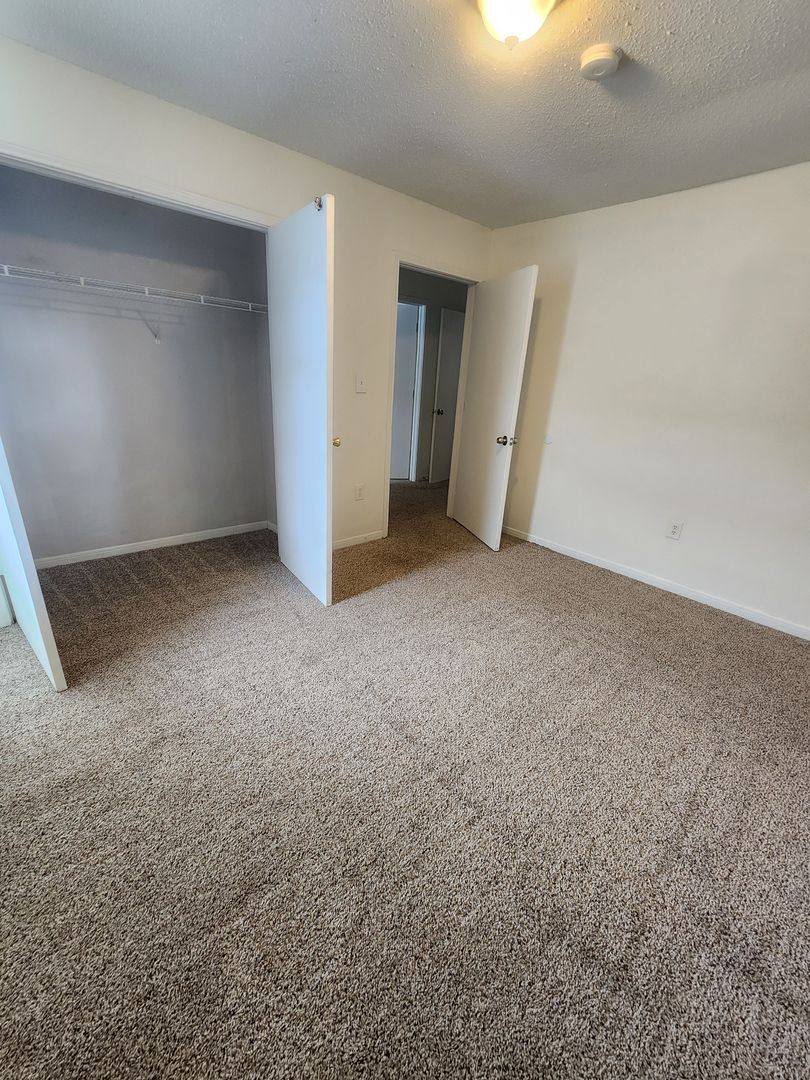 Apartment for rent at 306 Courtney Dr SW, Decatur, AL 35603