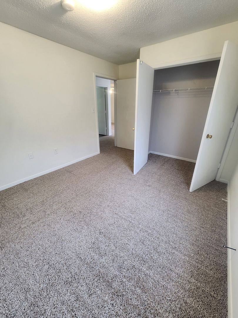 Apartment for rent at 306 Courtney Dr SW, Decatur, AL 35603