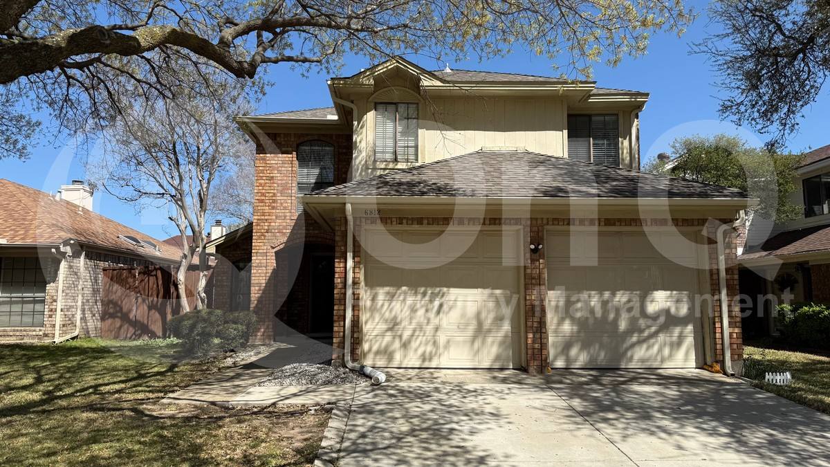 House for rent at 6812 Century Circle, Plano, TX 75023