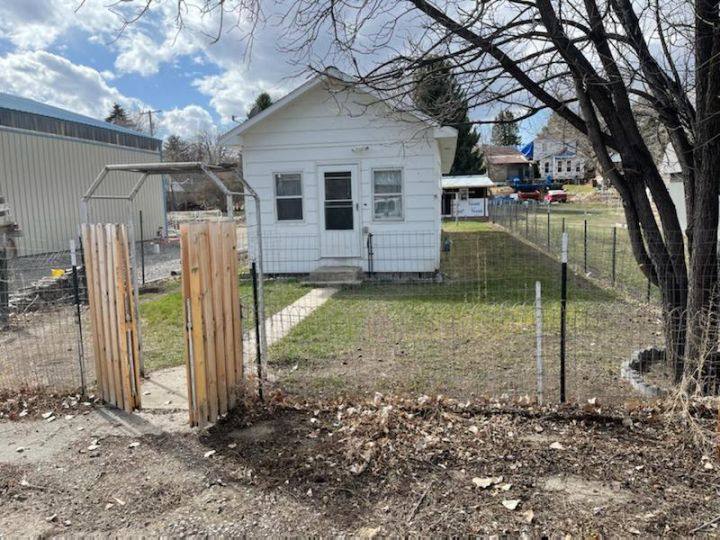 House for rent at 114 Harley Ave, Fromberg, MT 59029