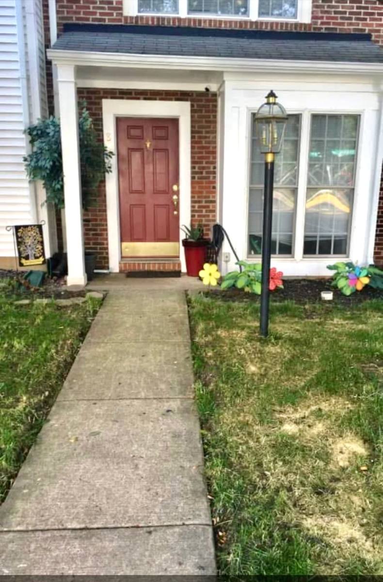Townhouse for rent at 8876 Stable Forest Place, Bristow, VA 20136