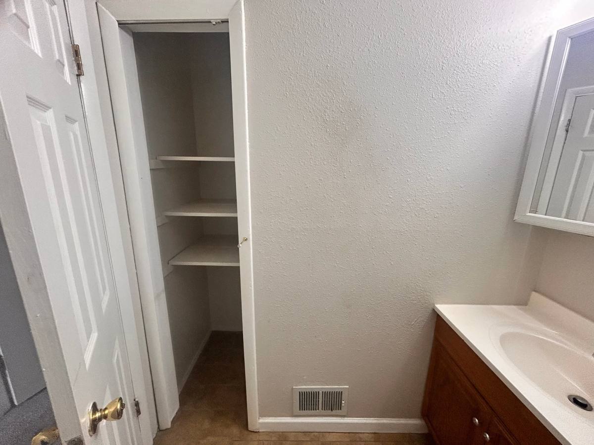Apartment for rent at 4701 Flat Shoals Rd #49 B, Union City, GA 30291