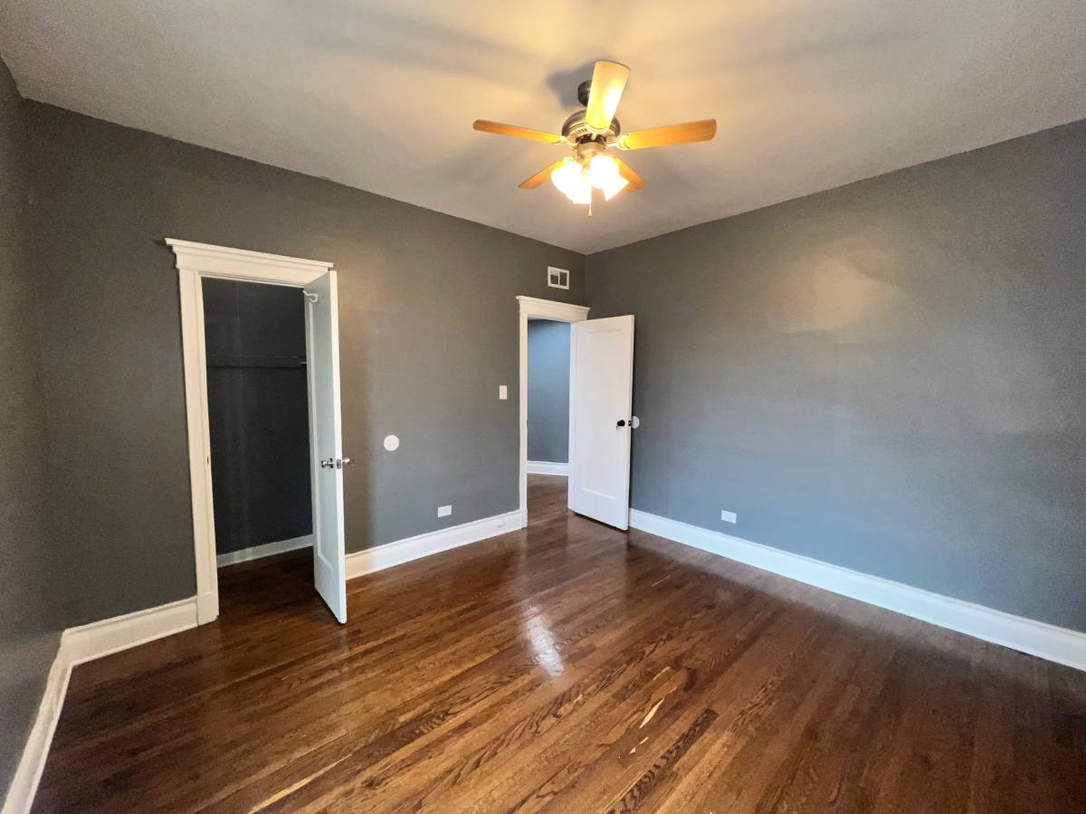 Apartment for rent at 5909 S Calumet Ave #2N, Chicago, IL 60637