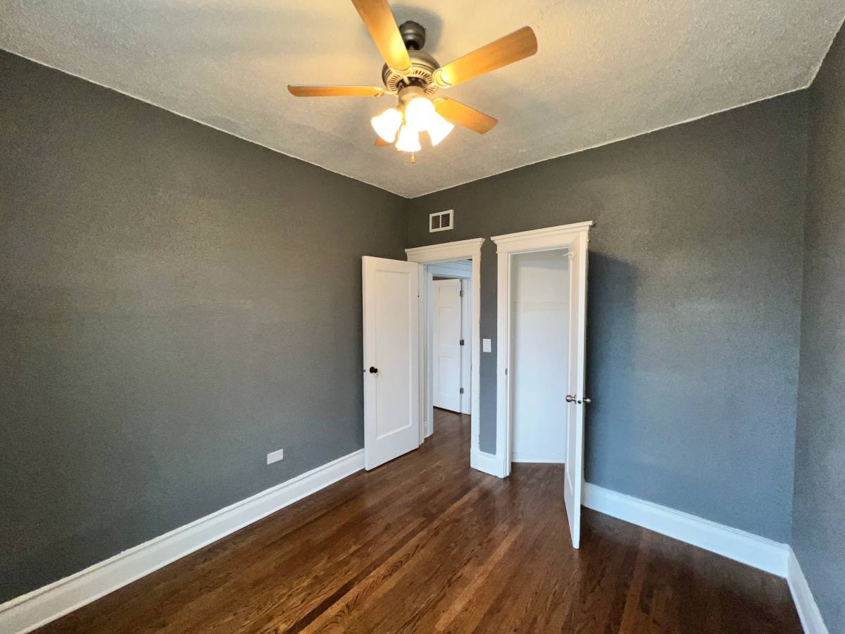 Apartment for rent at 5909 S Calumet Ave #2N, Chicago, IL 60637