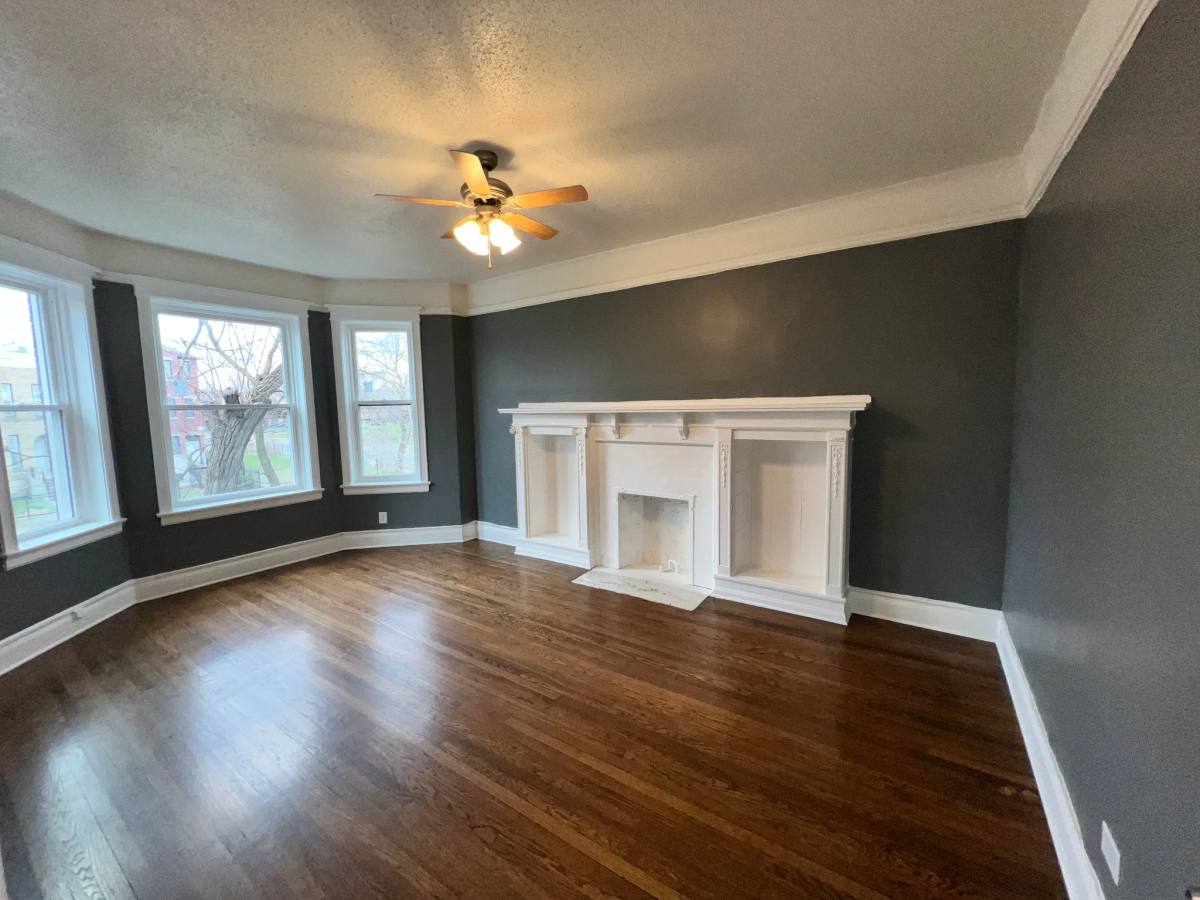 Apartment for rent at 5909 S Calumet Ave #2N, Chicago, IL 60637