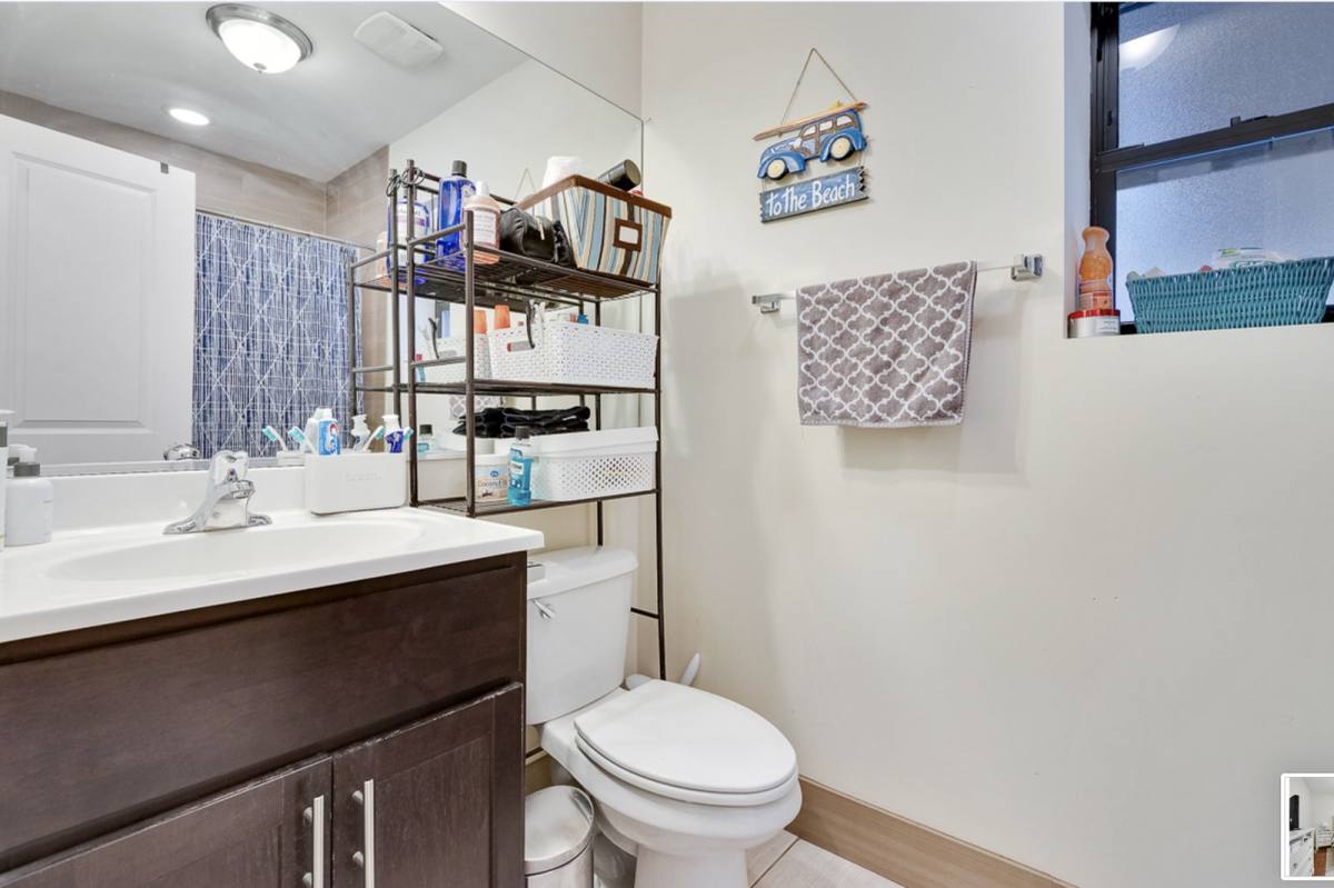 Apartment for rent at 1819 W Leland Ave #1, Chicago, IL 60640