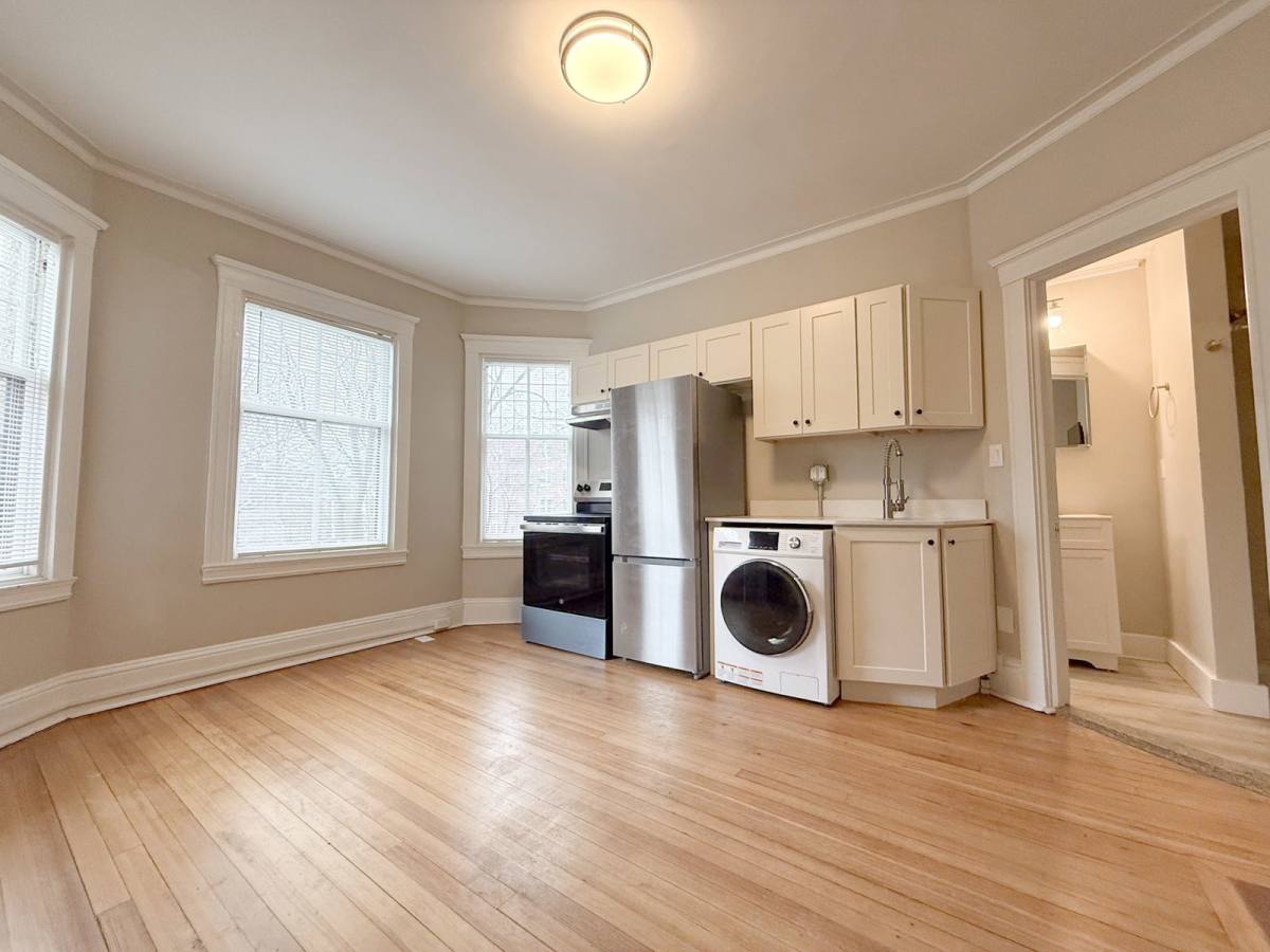Apartment for rent at 19 Agassiz St #3A, Cambridge, MA 02140