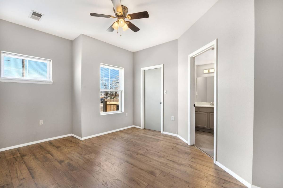 Townhouse for rent at 710 W Walnut, Springfield, MO 65806