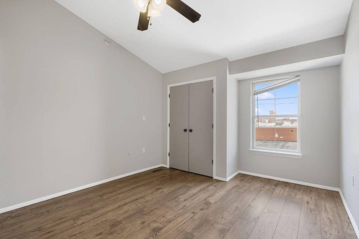 Townhouse for rent at 710 W Walnut, Springfield, MO 65806