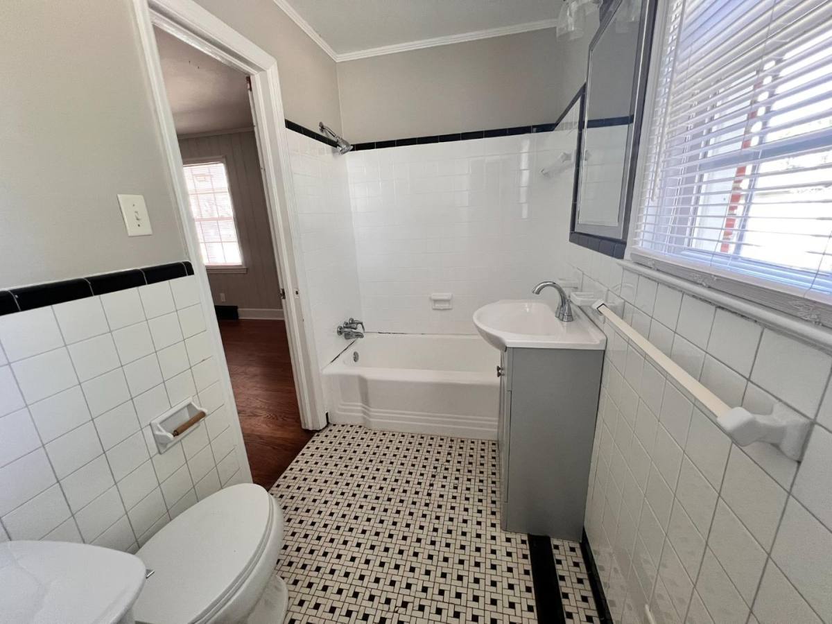 Apartment for rent at 807 N Ellis Ave, Dunn, NC 28334