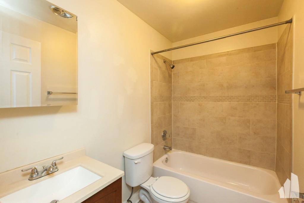 Apartment for rent at 1435 N Dearborn St #A4, Chicago, IL 60610