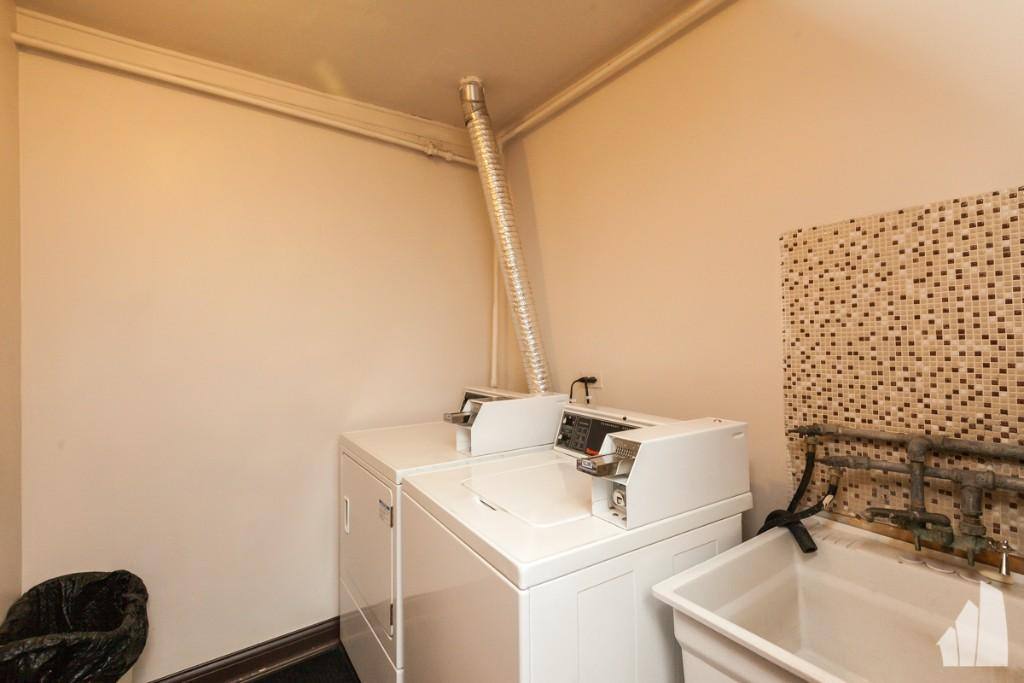 Apartment for rent at 1435 N Dearborn St #A4, Chicago, IL 60610