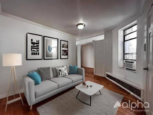 Apartment for rent at 332 E 95 #33, New York, NY 10128