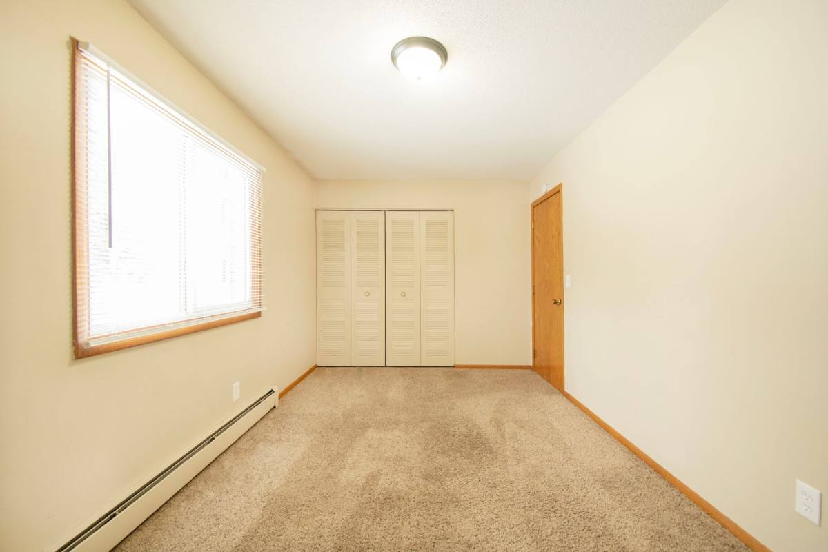 Apartment for rent at 18594 Gary St, Elk River, MN 55330