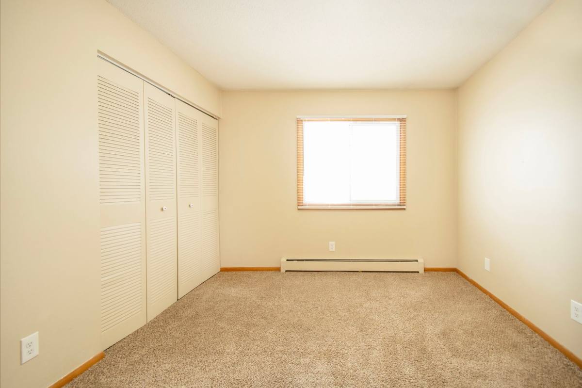 Apartment for rent at 18594 Gary St, Elk River, MN 55330
