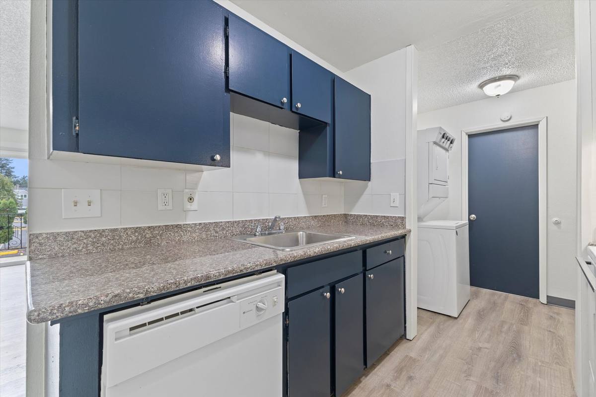 Apartment for rent at 16124 SE Alder St, Portland, OR 97233
