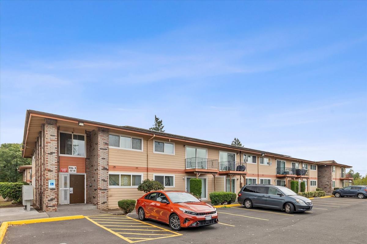 Apartment for rent at 16124 SE Alder St, Portland, OR 97233