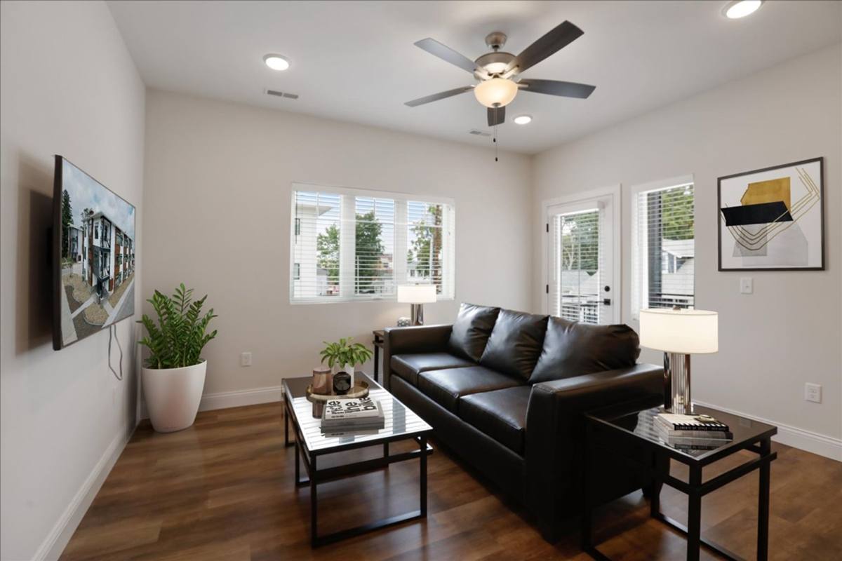 Apartment for rent at 318 S State St, Champaign, IL 61820