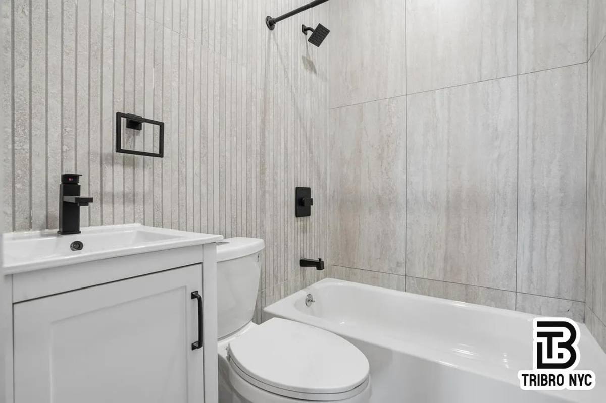 Apartment for rent at 1858 Putnam Ave, Ridgewood, NY 11385
