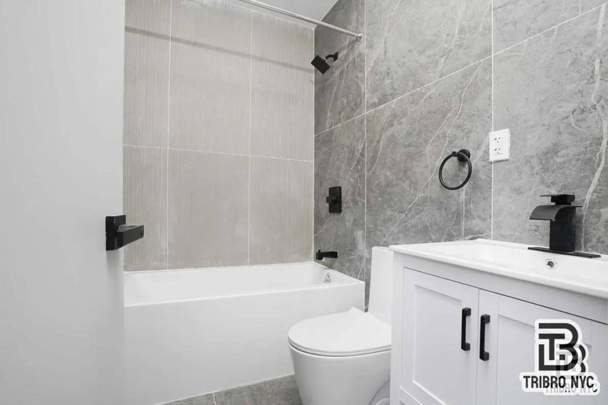 Apartment for rent at 1731 Norman St #2L, Ridgewood, NY 11385
