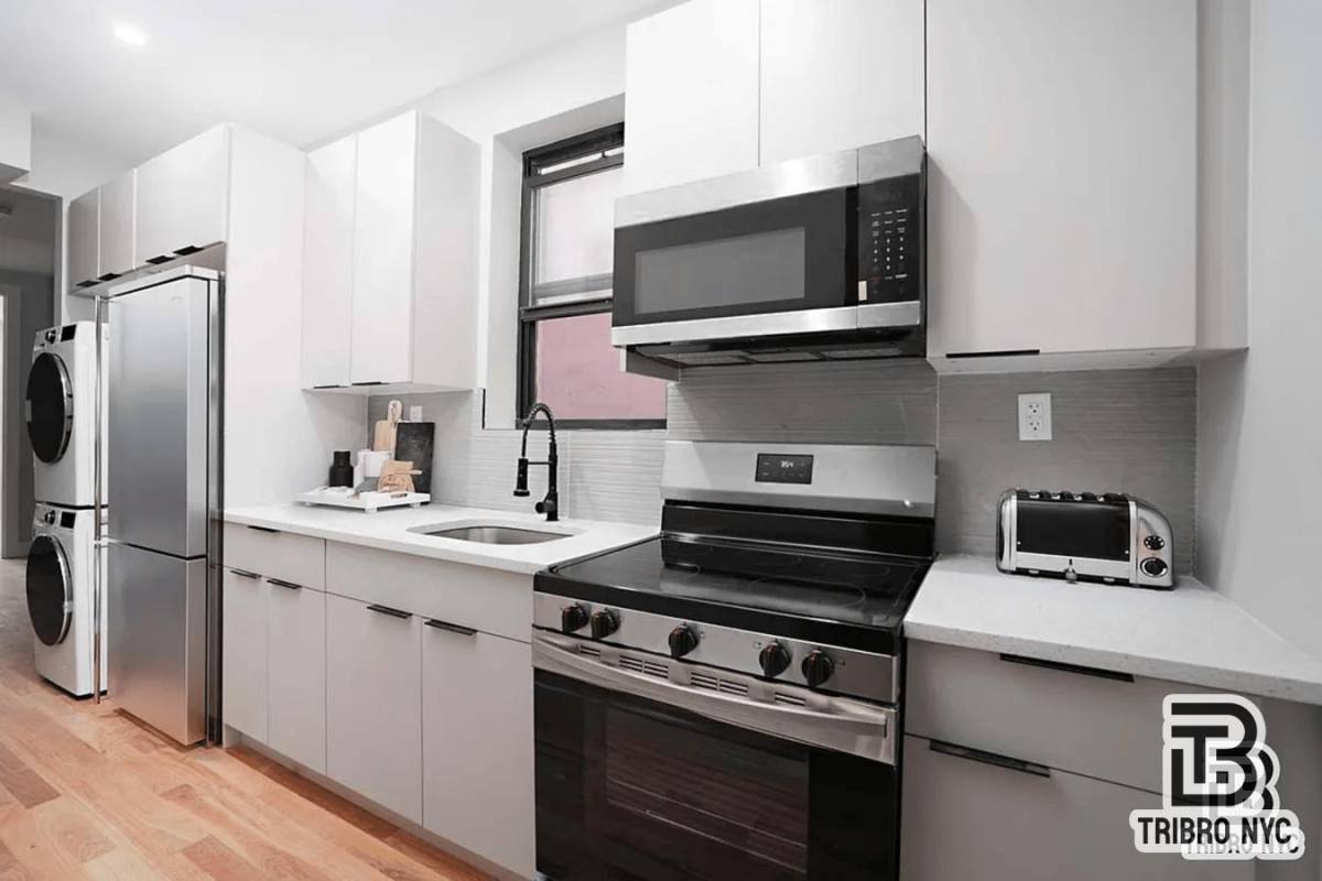 Apartment for rent at 1731 Norman St #2L, Ridgewood, NY 11385