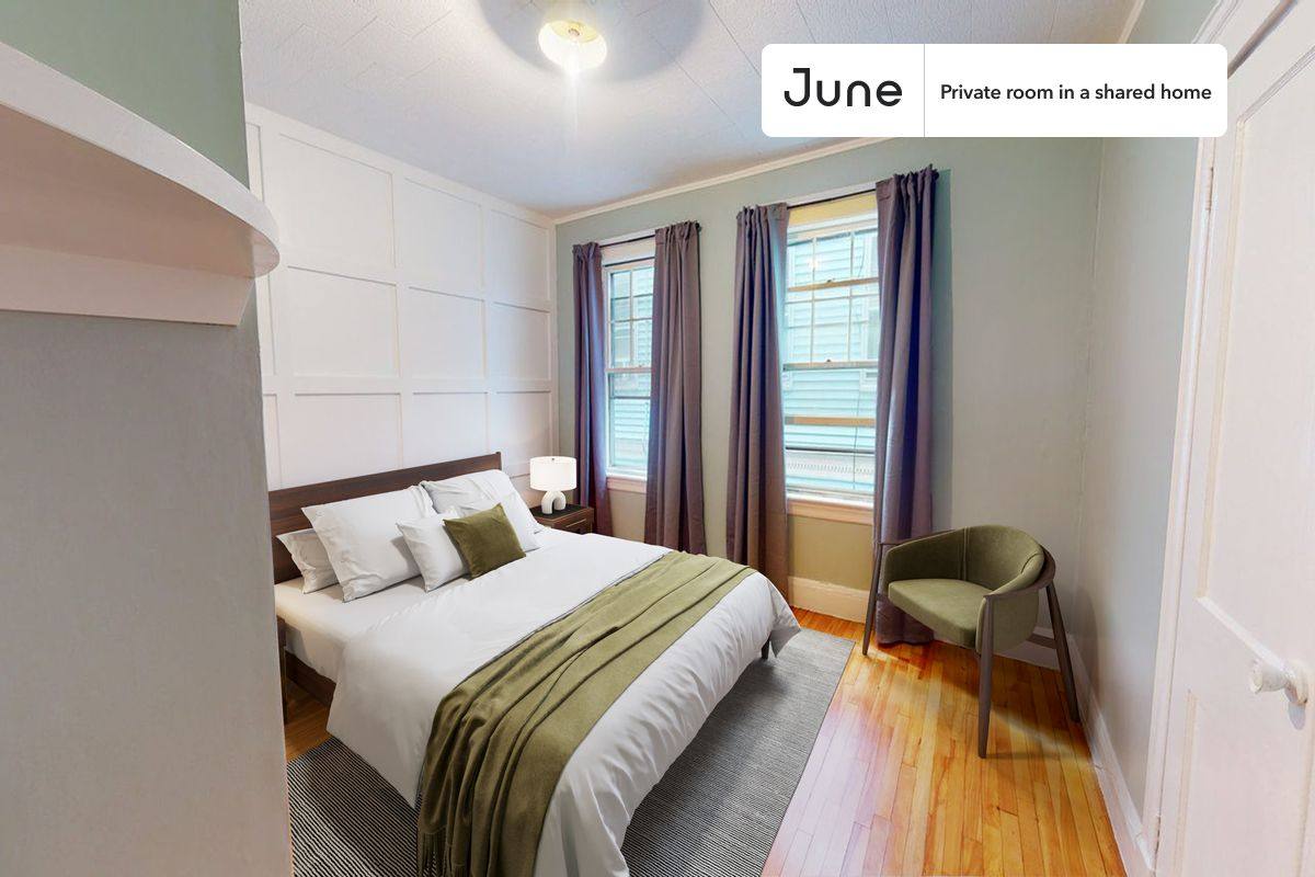 Apartment for rent at 61 Lithgow St, Dorchester Center, MA 02124