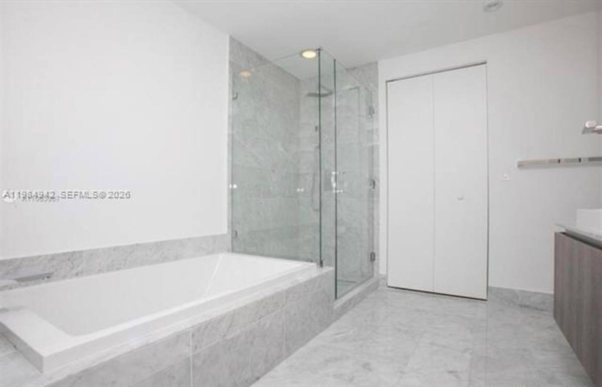 Apartment for rent at 801 S Miami Ave, Miami, FL 33130