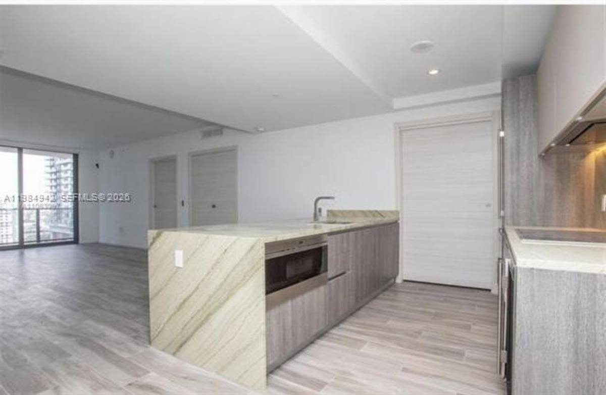 Apartment for rent at 801 S Miami Ave, Miami, FL 33130