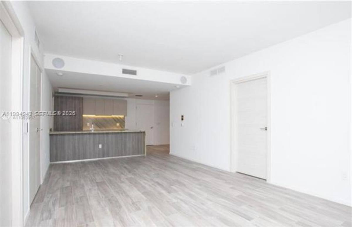 Apartment for rent at 801 S Miami Ave, Miami, FL 33130