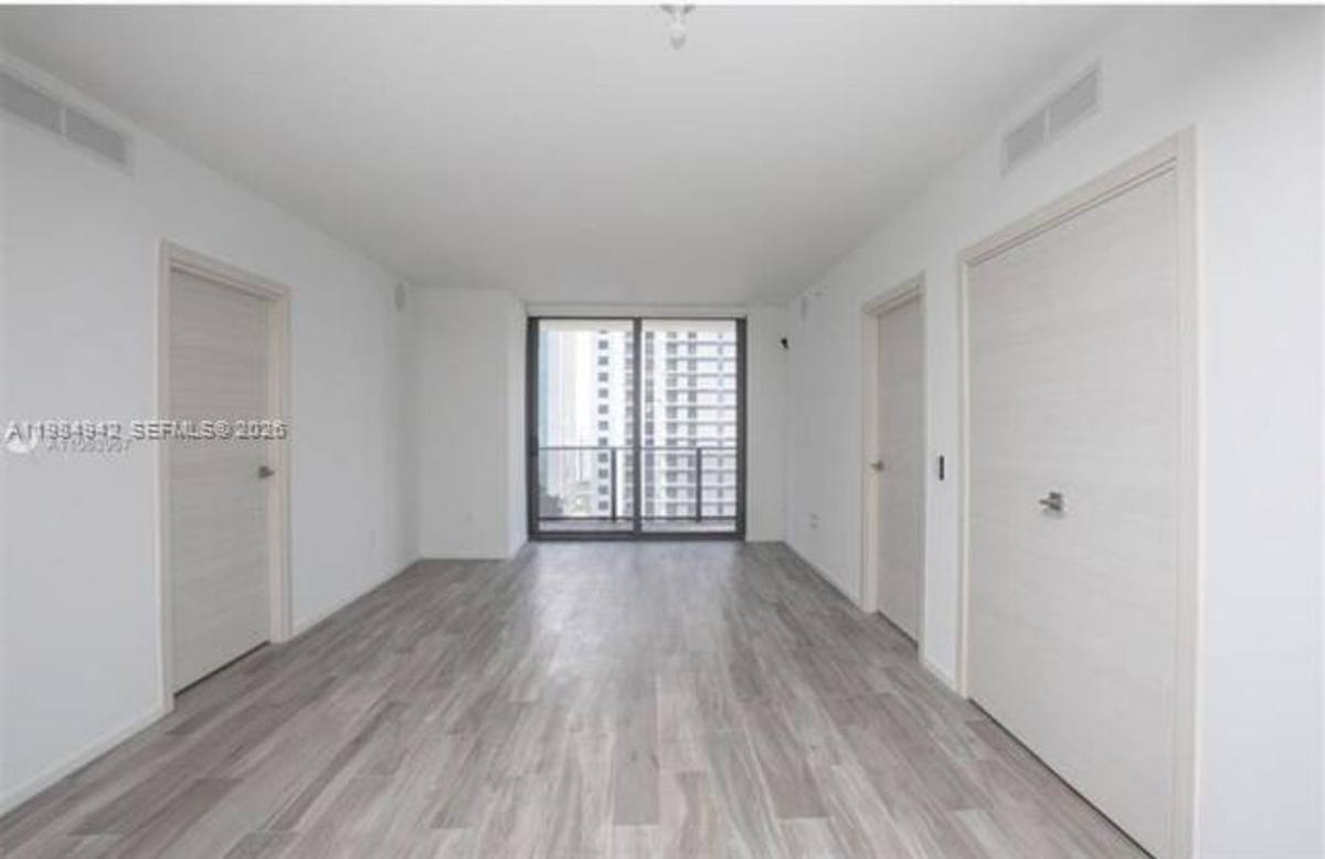 Apartment for rent at 801 S Miami Ave, Miami, FL 33130