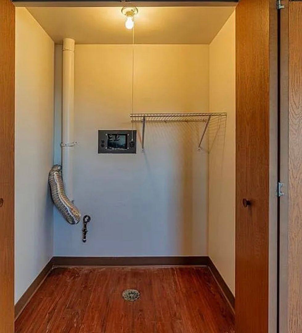 Apartment for rent at 404 E Maple St, Chatsworth, IL 60921