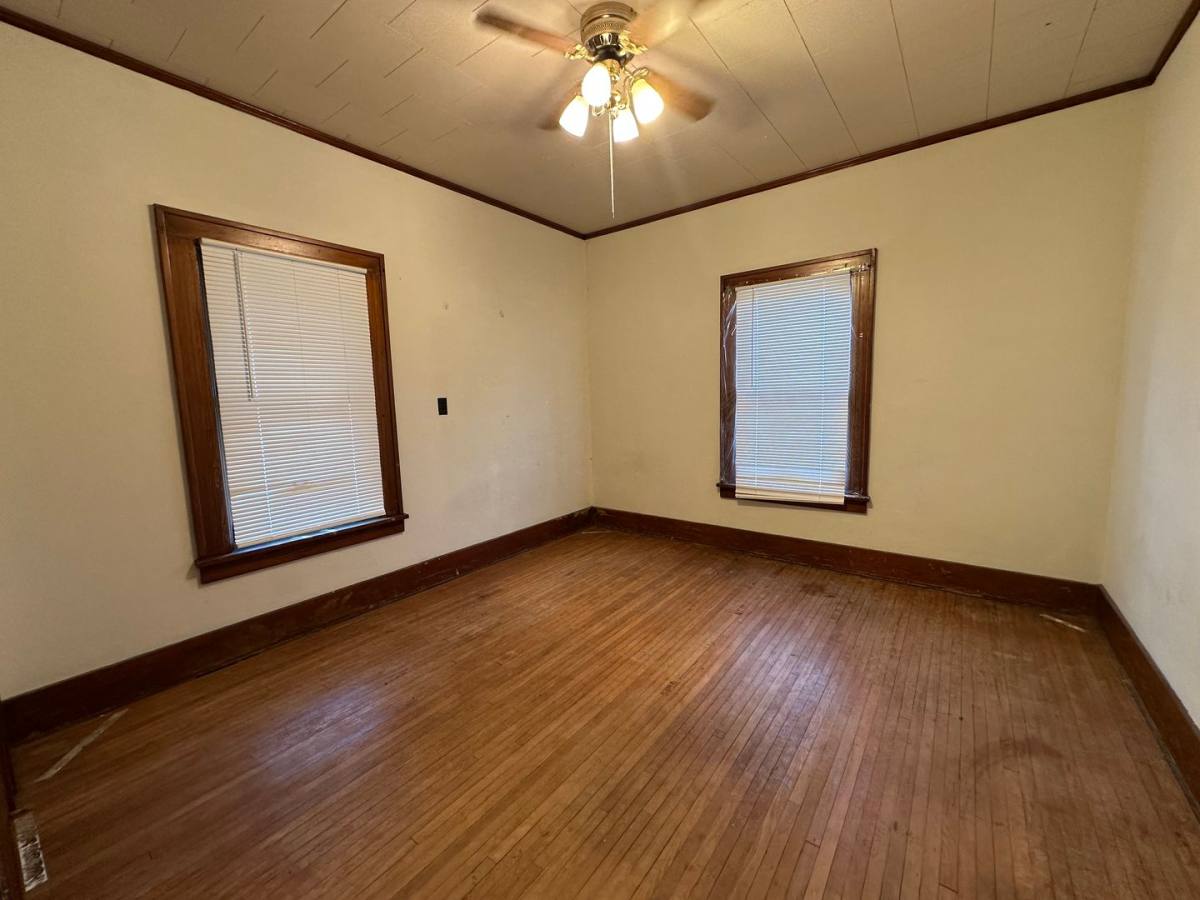 122 E Pleasant St, Rockwell City, IA 50579 - House for Rent - Image 5