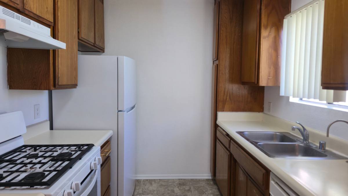 Apartment for rent at 11184 Huston St, North Hollywood, CA 91601