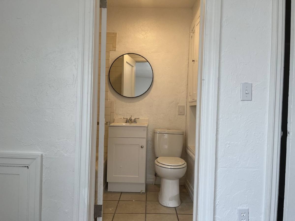 Apartment for rent at 1800 1 2 Exchange Ave, Oklahoma City, OK 73108