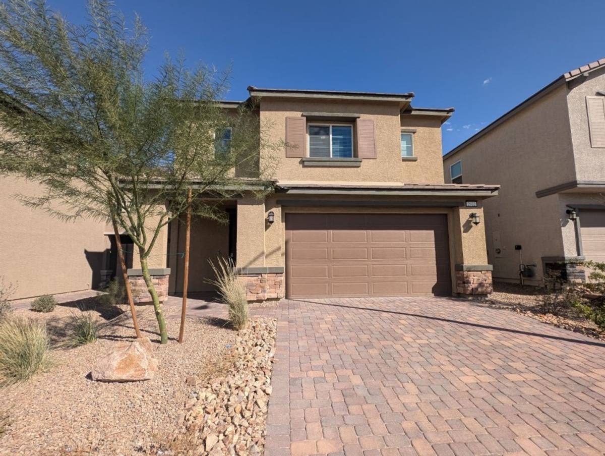House for rent at 2932 Moulin Heights St, Las Vegas, NV 89156