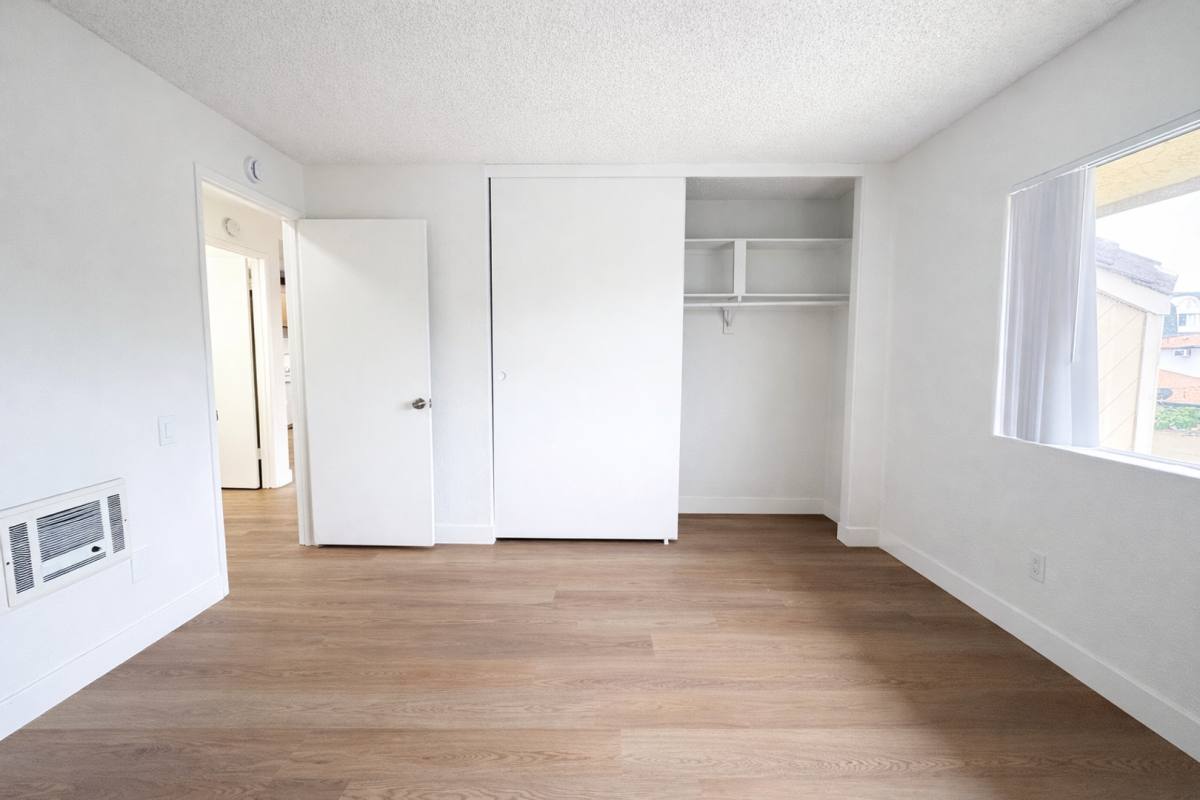 Apartment for rent at 8102 Artesia Blvd, Buena Park, CA 90621