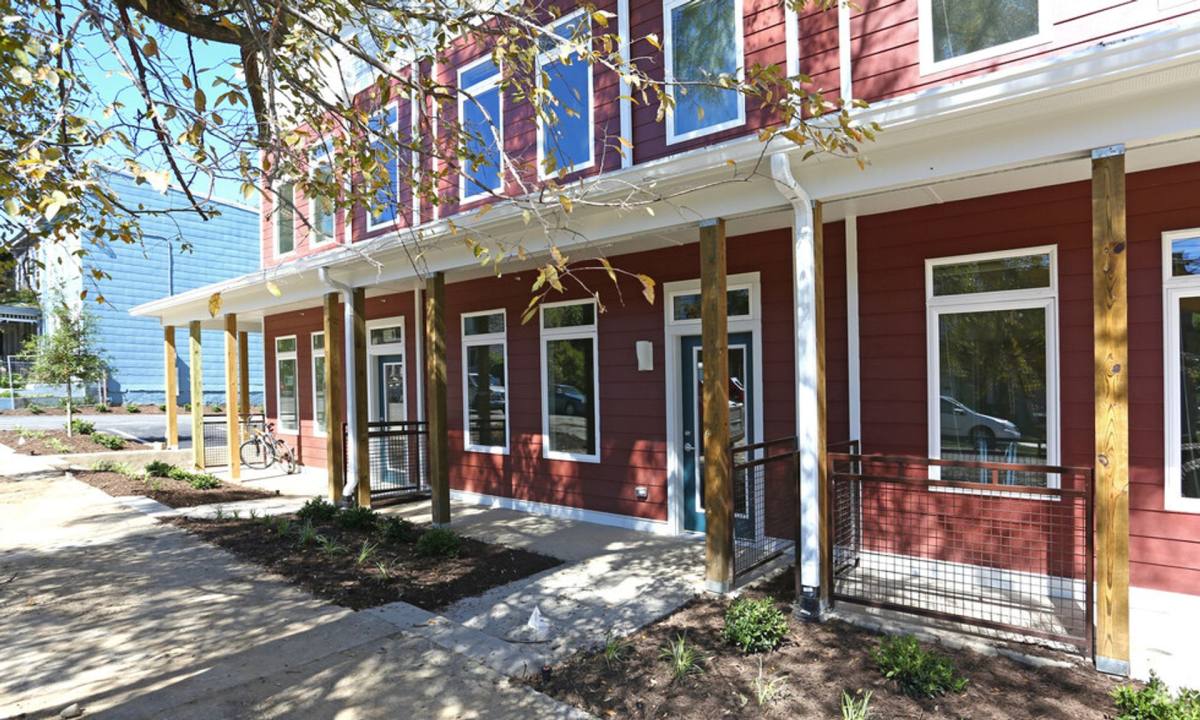 Apartment for rent at 3618 E Broad St, Richmond, VA 23223