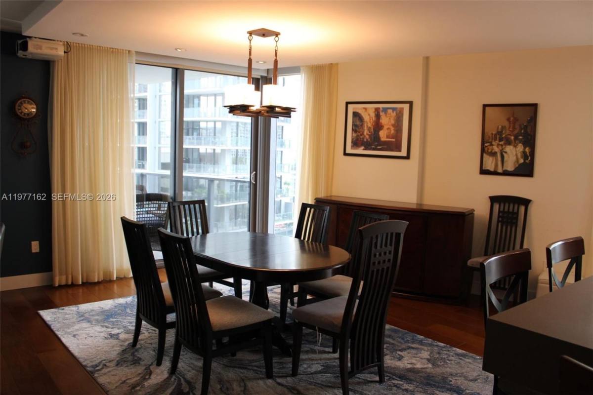 Apartment for rent at 31 SE 6th St, Miami, FL 33131