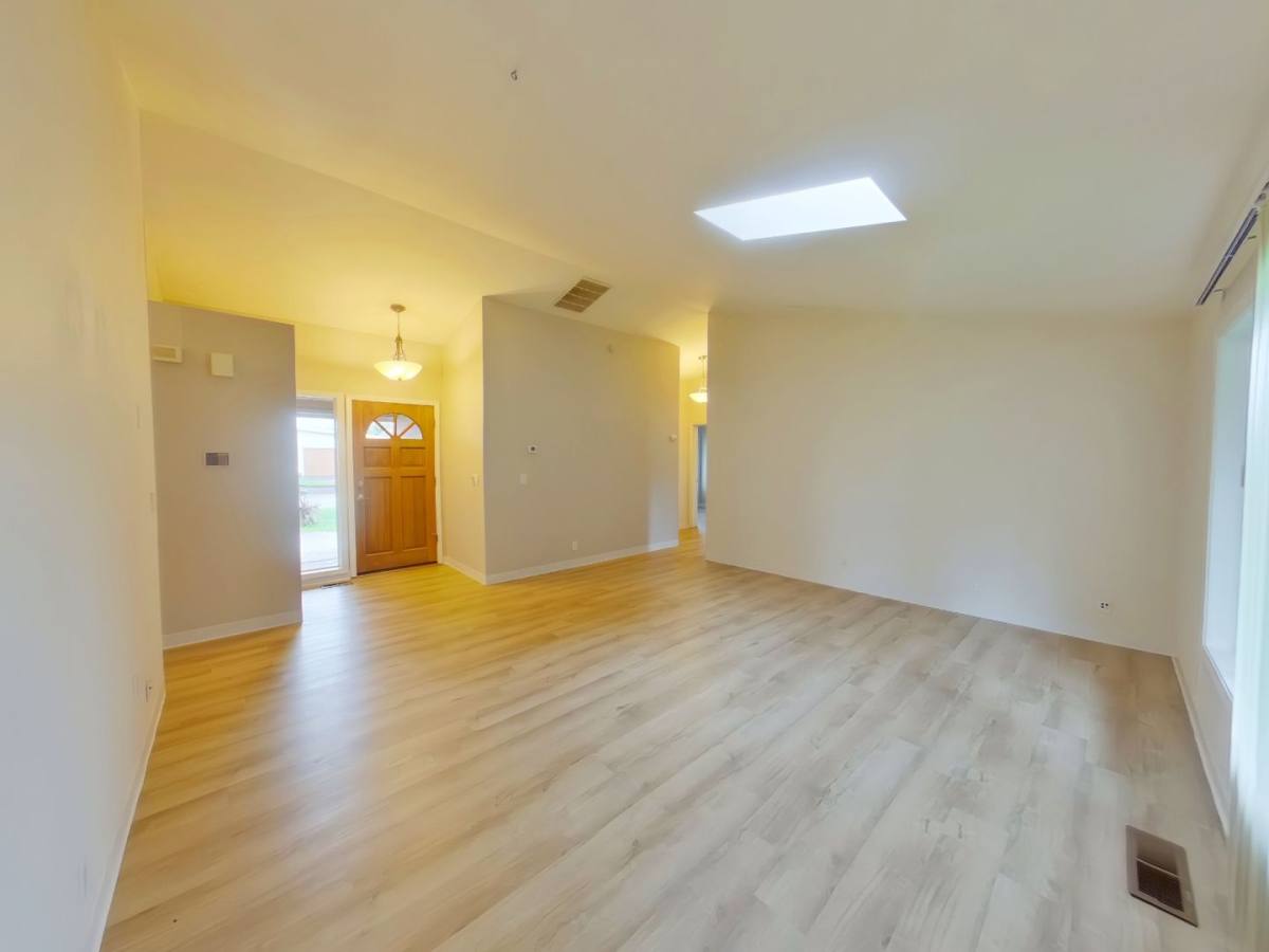 House for rent at 2310 Snelling Dr, Eugene, OR 97408