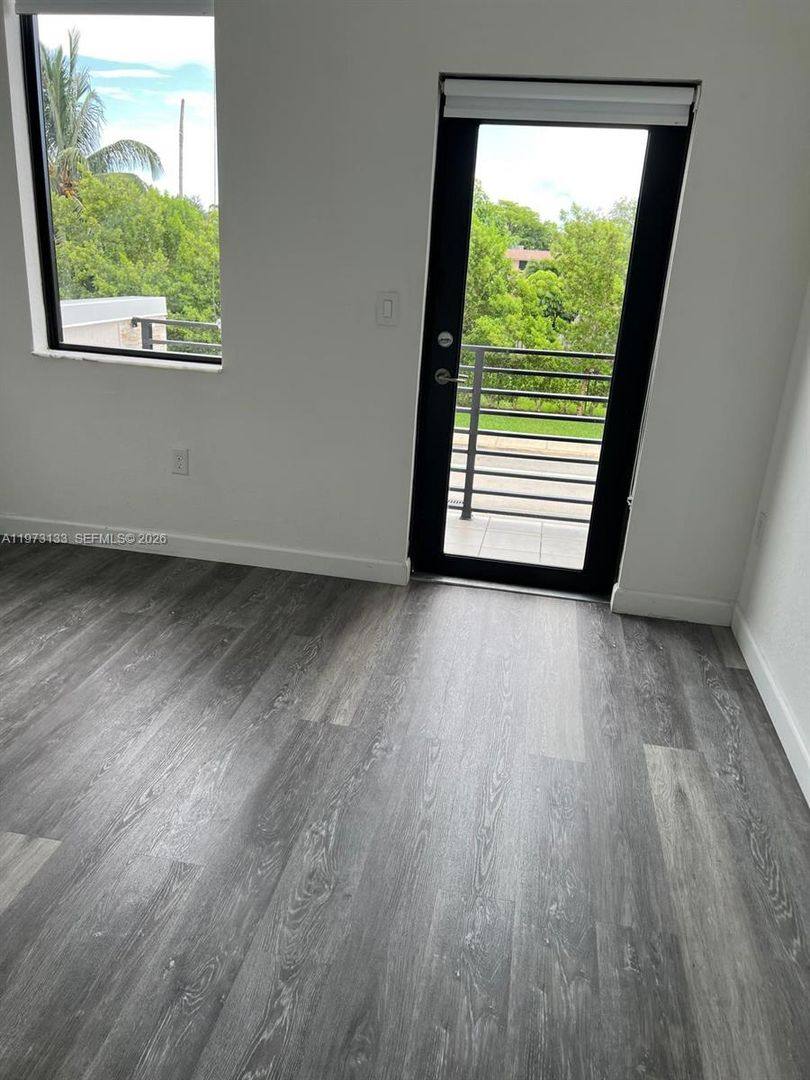 Townhouse for rent at 20564 NE 5th Place, Miami, FL 33179