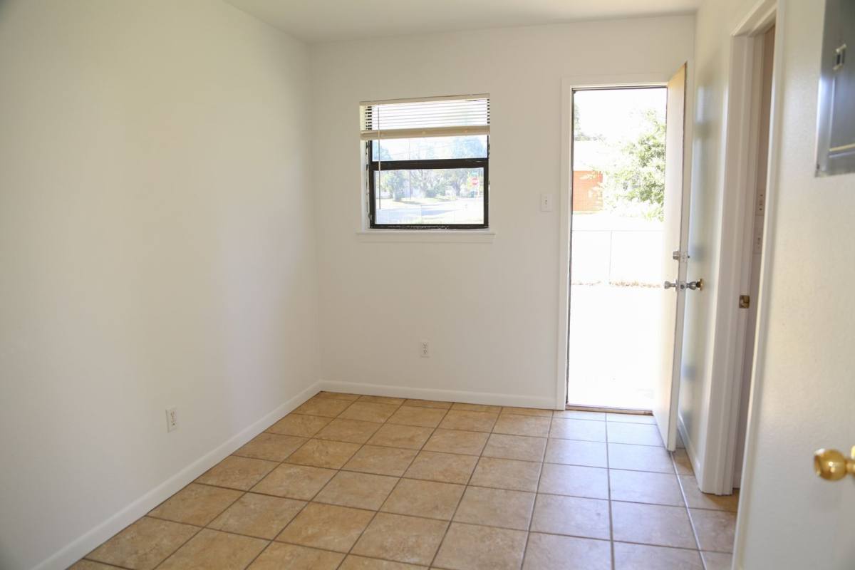 Apartment for rent at 1431 W Hyman St, Stephenville, TX 76401