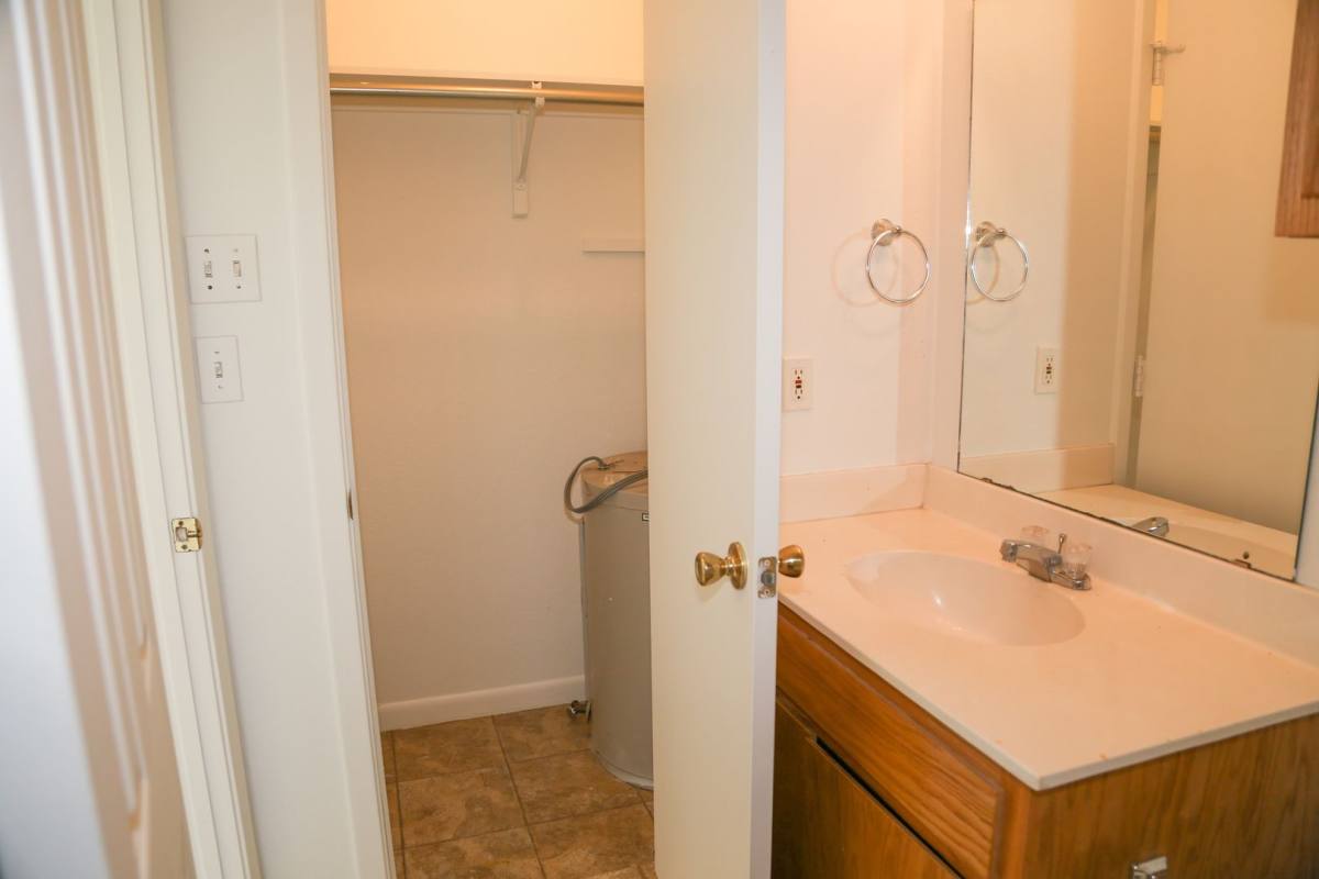Apartment for rent at 1431 W Hyman St, Stephenville, TX 76401