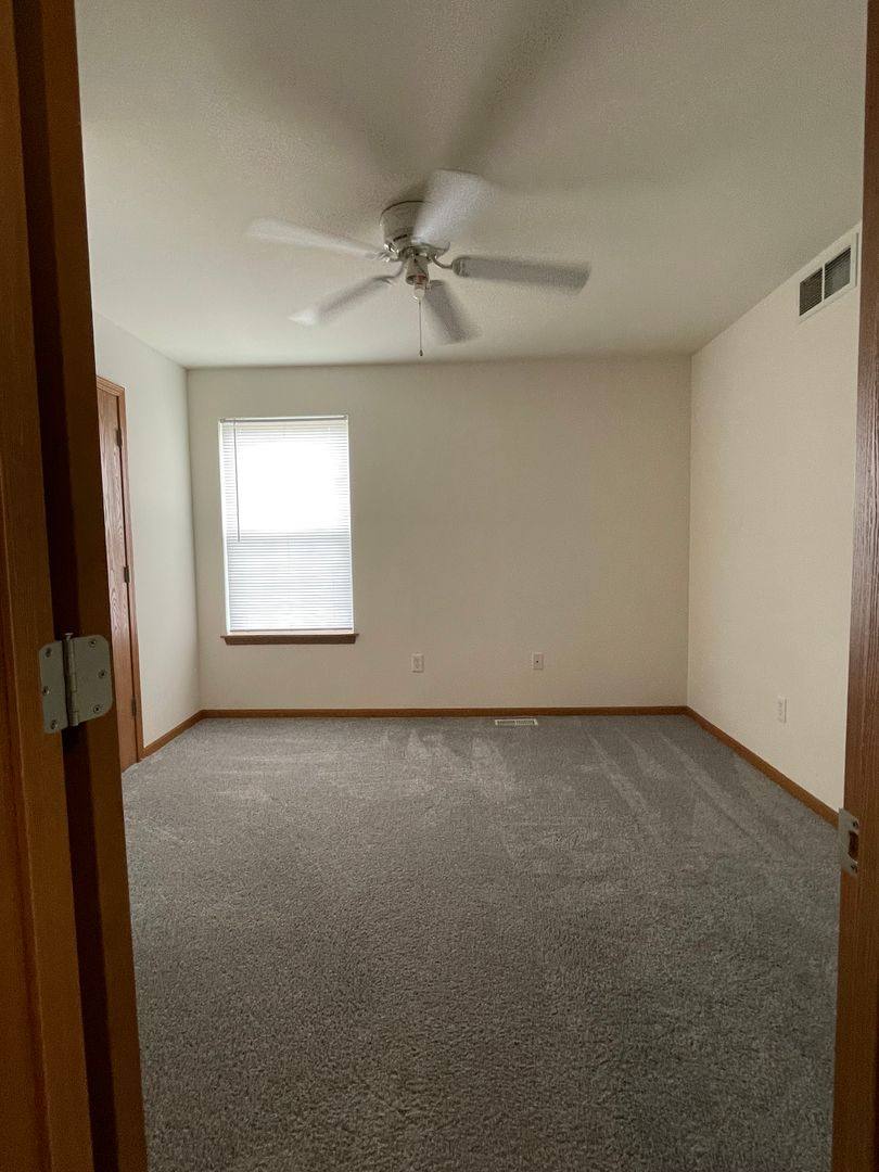 Apartment for rent at 4912 Alpine Ridgedr, Columbia, MO 65202