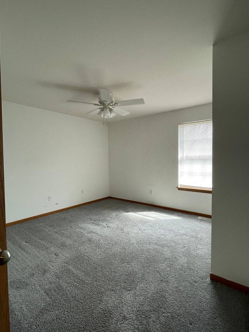 Apartment for rent at 4912 Alpine Ridgedr, Columbia, MO 65202